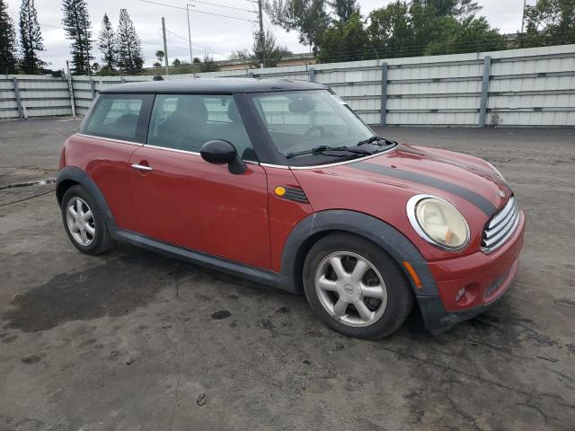 WMWMF33548TT66639 - 2008 MINI COOPER RED photo 4