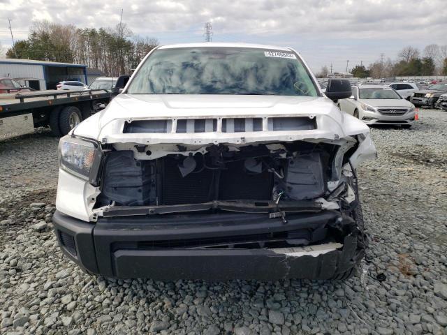 5TFRM5F11KX141825 - 2019 TOYOTA TUNDRA DOUBLE CAB SR/SR5 WHITE photo 5