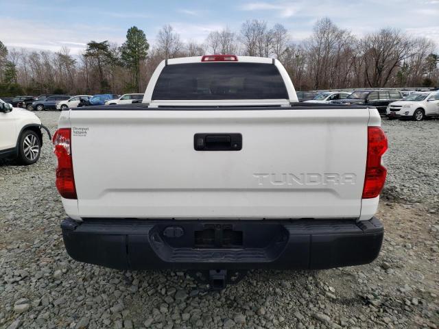 5TFRM5F11KX141825 - 2019 TOYOTA TUNDRA DOUBLE CAB SR/SR5 WHITE photo 6