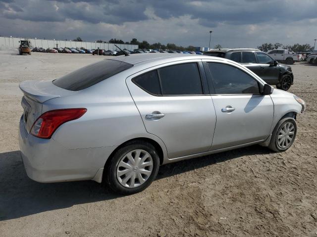 3N1CN7AP0HK435336 - 2017 NISSAN VERSA S SILVER photo 3