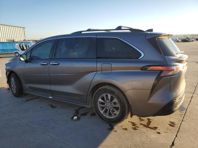 5TDYRKEC9MS072454 - 2021 TOYOTA SIENNA XLE GRAY photo 2