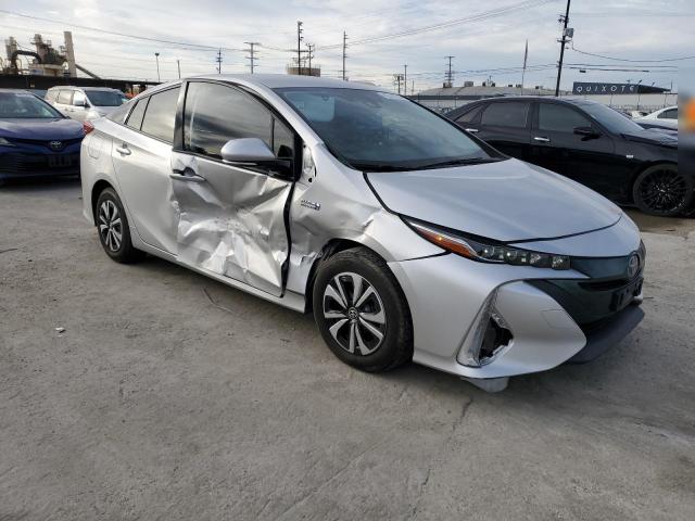 JTDKARFP7H3040844 - 2017 TOYOTA PRIUS PRIM ვერცხლისფერი ფოტო 4
