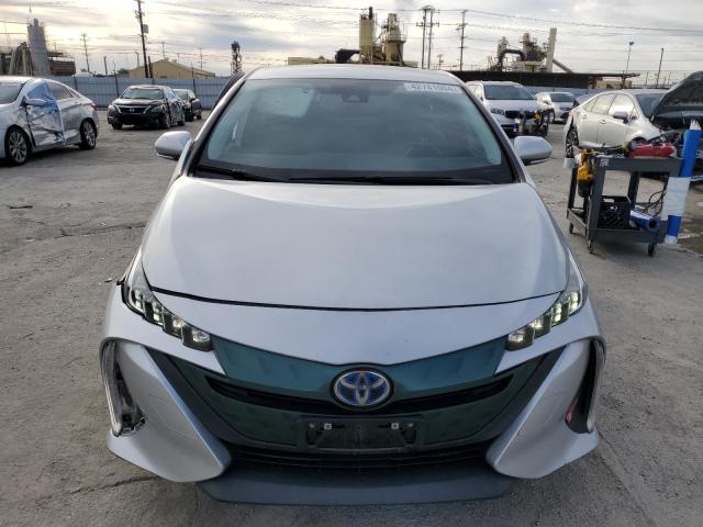 JTDKARFP7H3040844 - 2017 TOYOTA PRIUS PRIM ვერცხლისფერი ფოტო 5