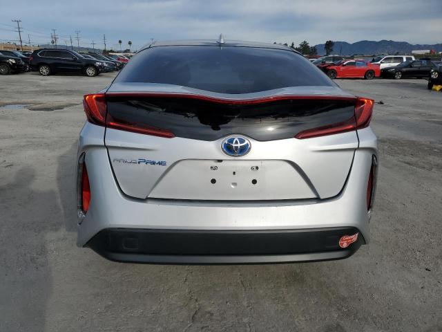 JTDKARFP7H3040844 - 2017 TOYOTA PRIUS PRIM ვერცხლისფერი ფოტო 6