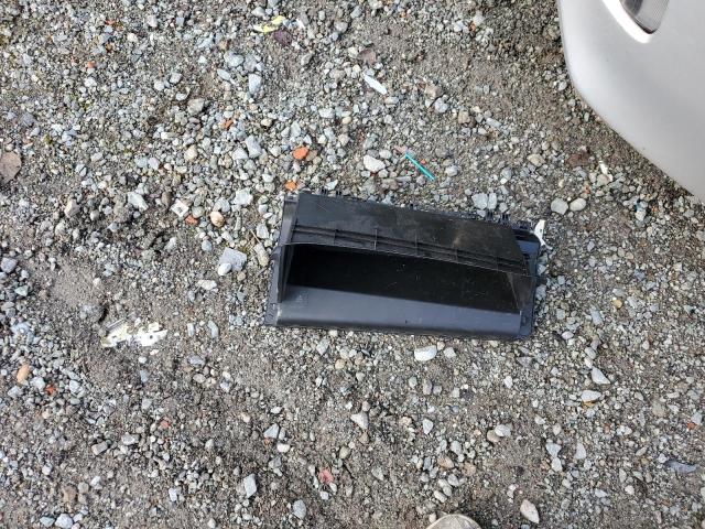 JTDKARFP4H3041286 - 2017 TOYOTA PRIUS PRIM 银色 照片 12