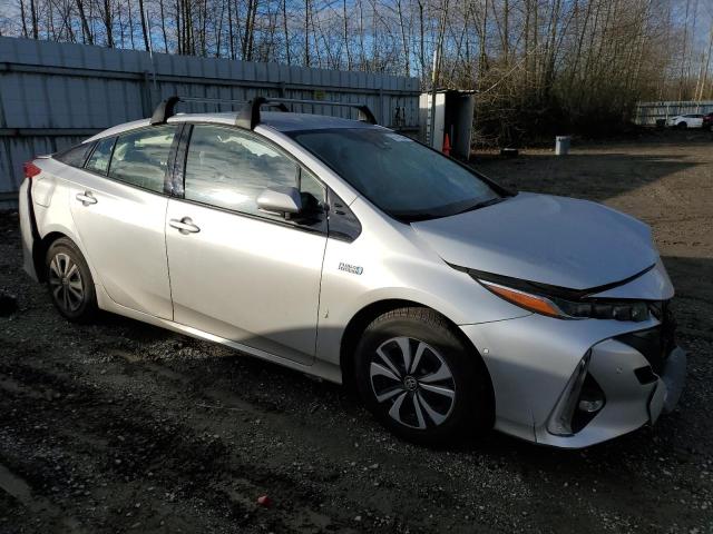JTDKARFP4H3041286 - 2017 TOYOTA PRIUS PRIM 银色 照片 4