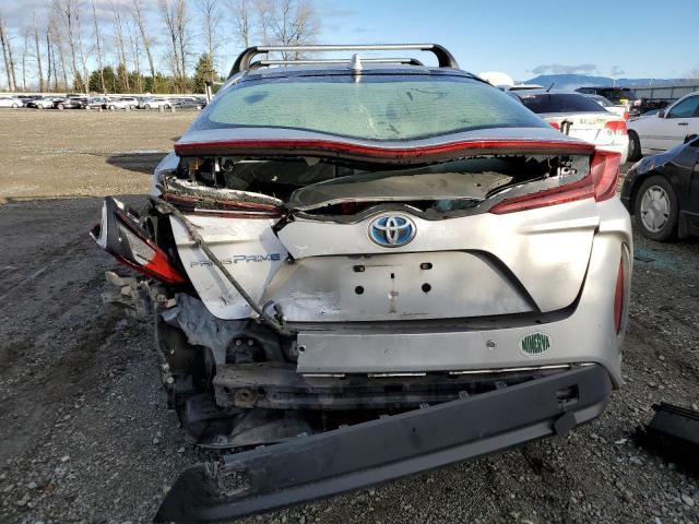 JTDKARFP4H3041286 - 2017 TOYOTA PRIUS PRIM 银色 照片 6