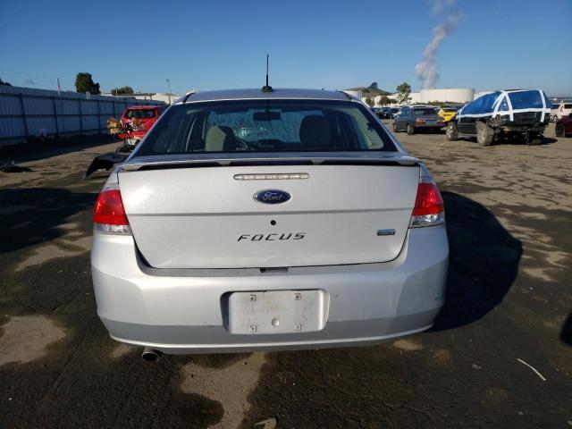 1FAHP35N98W207814 - 2008 FORD FOCUS SE SILVER photo 6