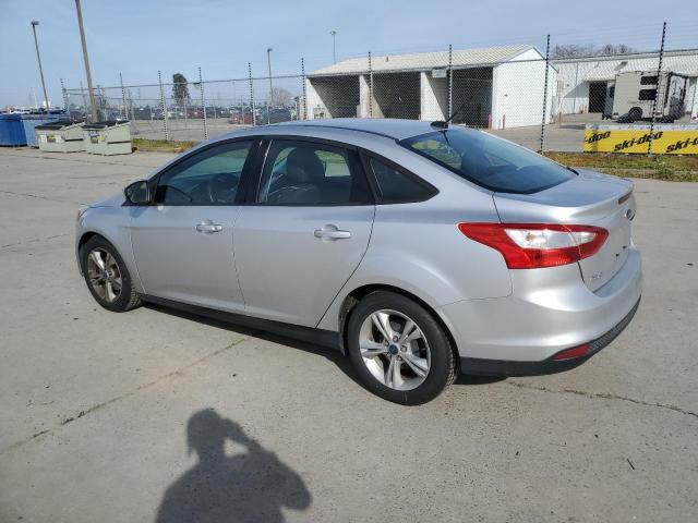 1FADP3F28EL322811 - 2014 FORD FOCUS SE SILVER photo 2