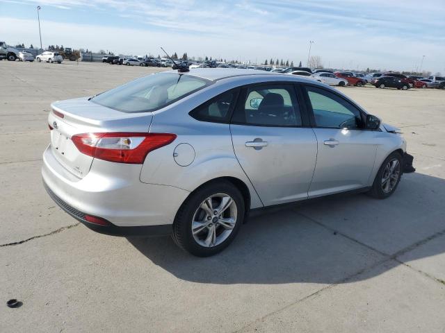 1FADP3F28EL322811 - 2014 FORD FOCUS SE SILVER photo 3