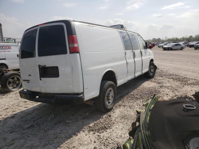 1GCWGBFF5G1243045 - 2016 CHEVROLET EXPRESS G2 WHITE photo 3