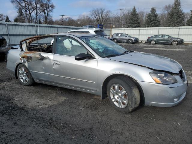 1N4AL11D25C367190 - 2005 NISSAN ALTIMA S SILVER photo 4