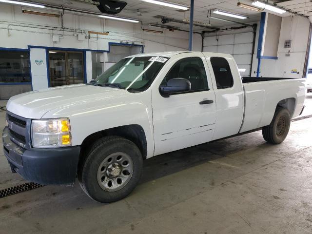 1GCSKPE01AZ264717 - 2010 CHEVROLET SILVERADO K1500 WHITE photo 1