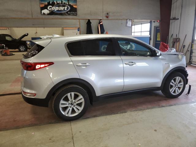 KNDPMCAC2J7418033 - 2018 KIA SPORTAGE LX SILVER photo 3