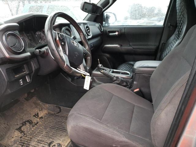 5TFSZ5AN2HX077963 - 2017 TOYOTA TACOMA ACCESS CAB ვერცხლისფერი ფოტო 7