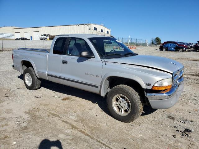 1B7GG22N2YS564358 - 2000 DODGE DAKOTA SILVER photo 4