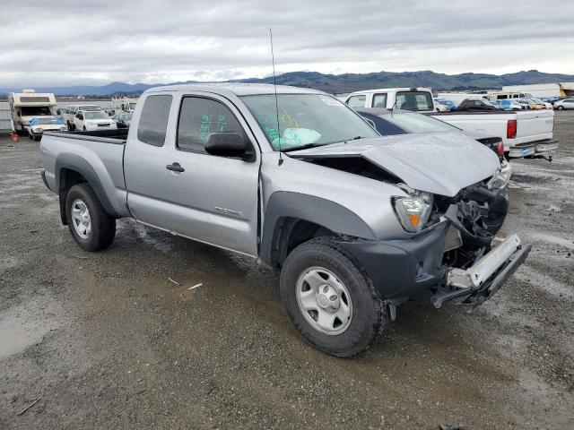 5TFTX4GN7FX042375 - 2015 TOYOTA TACOMA PRERUNNER ACCESS CAB SILVER photo 4