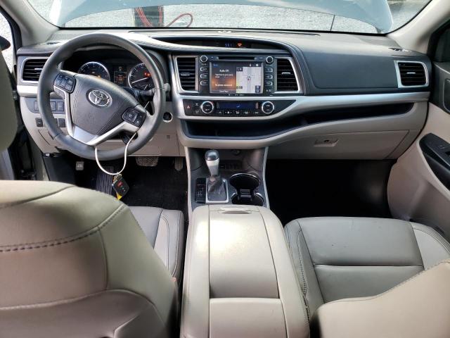5TDKKRFHXGS170703 - 2016 TOYOTA HIGHLANDER XLE GRAY photo 8