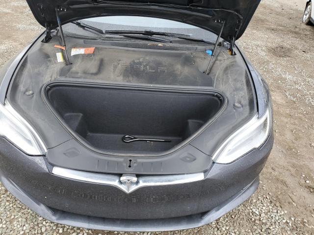 5YJSA1E22HF183131 - 2017 TESLA MODEL S ნაცრისფერი ფოტო 12