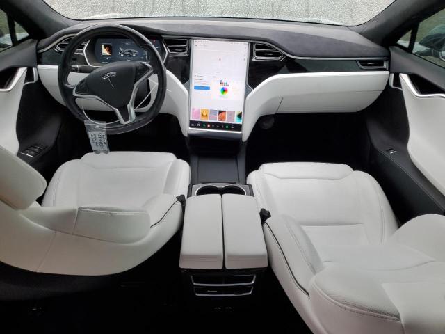 5YJSA1E22HF183131 - 2017 TESLA MODEL S ნაცრისფერი ფოტო 8