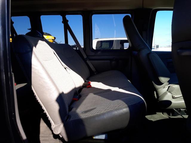 1GAZGPFG6J1186552 - 2018 CHEVROLET EXPRESS G3 LT BLACK photo 11