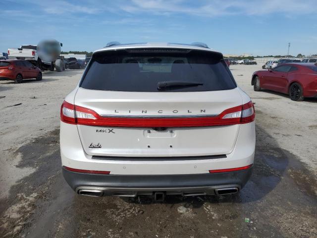2LMPJ6LRXHBL37214 - 2017 LINCOLN MKX RESERVE Weiß Foto 6