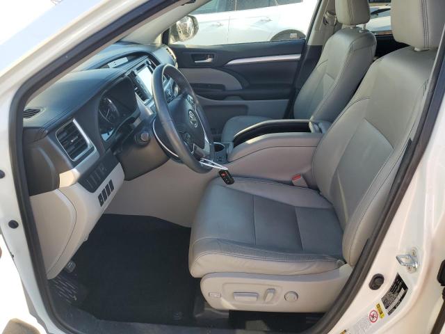 5TDKKRFH2GS175491 - 2016 TOYOTA HIGHLANDER XLE WHITE photo 7