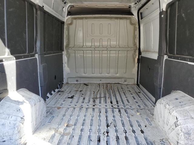 3C6TRVCG1JE138946 - 2018 RAM PROMASTER 2500 HIGH Ақ фото 10