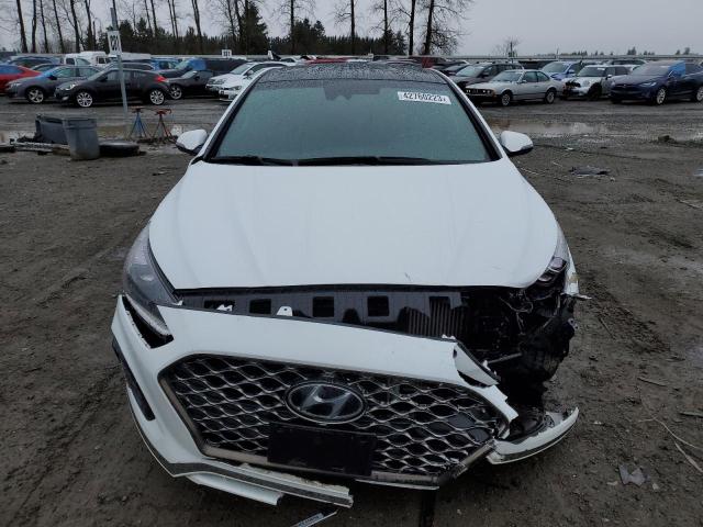 5NPE34AB2KH800146 - 2019 HYUNDAI SONATA LIMITED TURBO WHITE photo 5