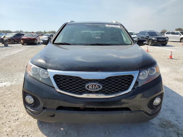 5XYKT3A63DG343373 - 2013 KIA SORENTO LX BLACK photo 5