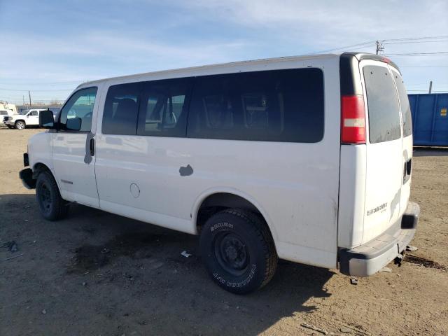 1GJHG35U351235255 - 2005 GMC SAVANA G15 G3500 WHITE photo 2