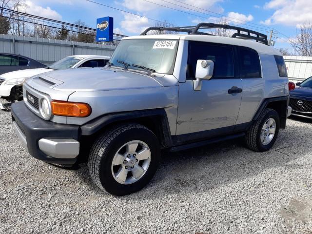 JTEBU11F48K016297 - 2008 TOYOTA FJ CRUISER SILVER photo 1