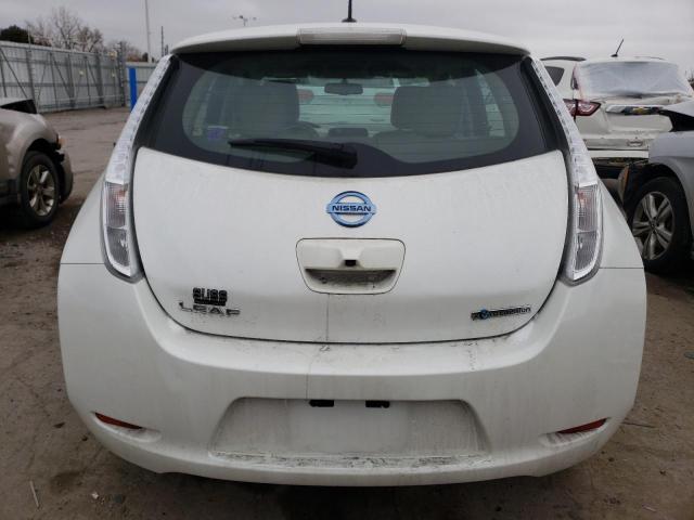 1N4AZ0CP6FC300321 - 2015 NISSAN LEAF S WHITE photo 6