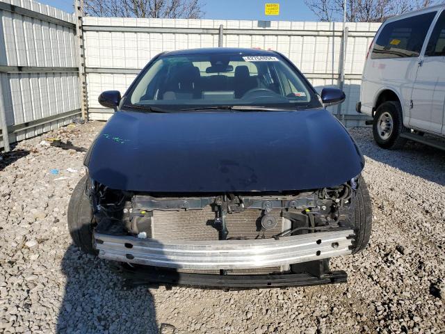 JTDEPRAE3LJ103394 - 2020 TOYOTA COROLLA LE BLUE photo 5