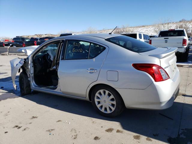 3N1CN7AP2JL886543 - 2018 NISSAN VERSA S SILVER photo 2