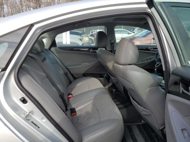 5NPEC4AB9EH884762 - 2014 HYUNDAI SONATA SE SILVER photo 10