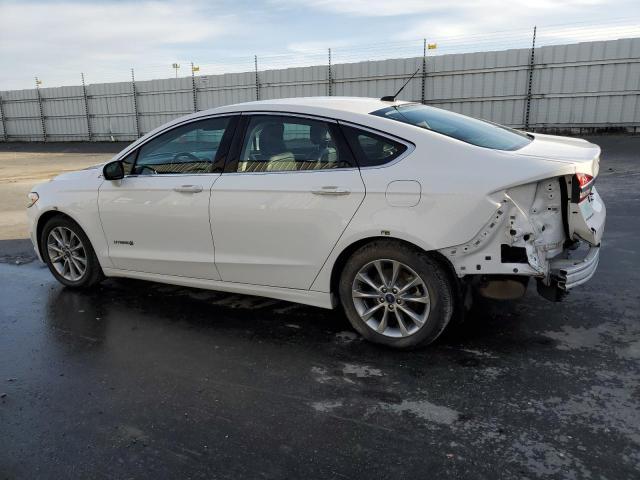 3FA6P0LU0HR408925 - 2017 FORD FUSION SE HYBRID WHITE photo 2