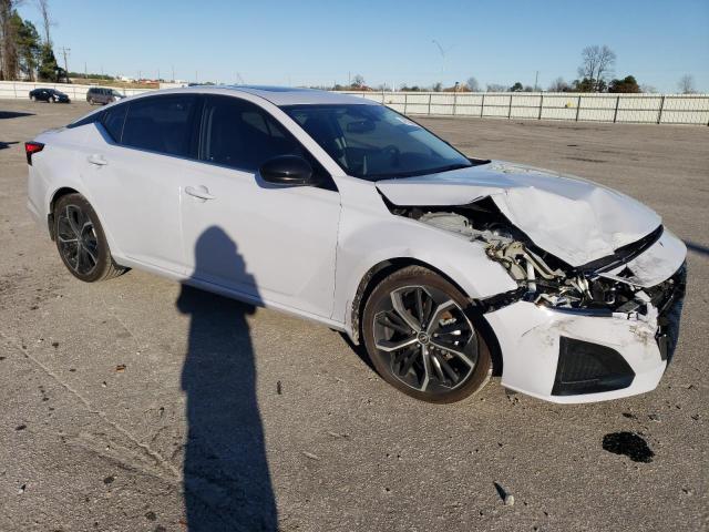 1N4BL4CV2RN327326 - 2024 NISSAN ALTIMA SR CHARCOAL photo 4