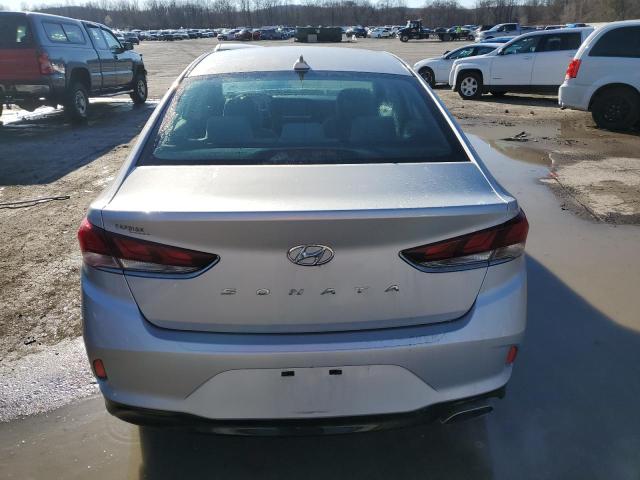 5NPE34AF5KH812696 - 2019 HYUNDAI SONATA LIMITED WHITE photo 6