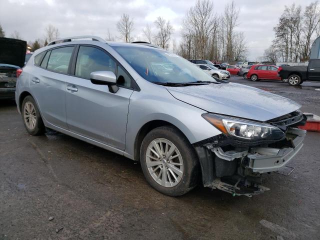 4S3GTAD65J3723482 - 2018 SUBARU IMPREZA PREMIUM PLUS SILVER photo 4