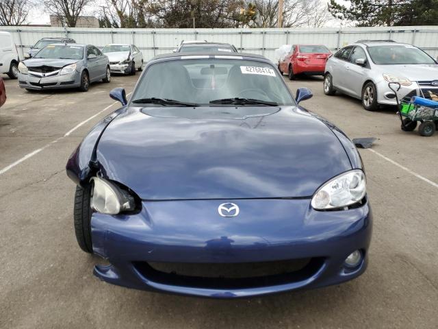 JM1NB353620229001 - 2002 MAZDA MX-5 MIATA BASE BLUE photo 5