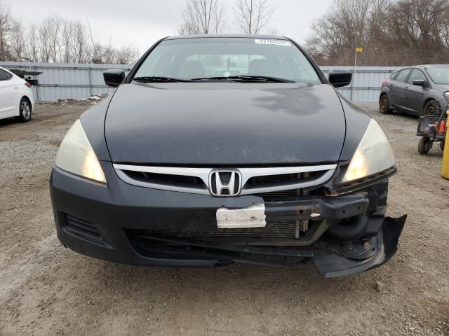 1HGCM56107A803976 - 2007 HONDA ACCORD VALUE BLACK photo 5