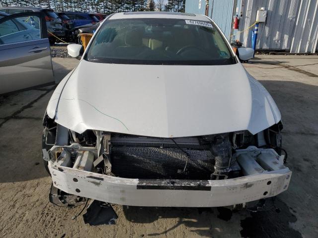 19UDE2F32GA024581 - 2016 ACURA ILX BASE WATCH PLUS WHITE photo 5