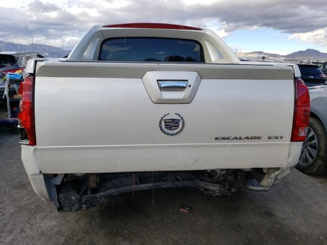 3GYEK63NX2G213766 - 2002 CADILLAC ESCALADE EXT WHITE photo 6