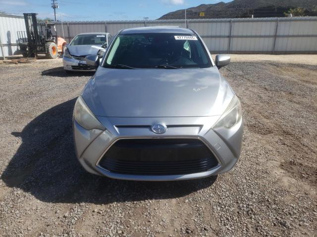 3MYDLBZV1GY104873 - 2016 TOYOTA SCION IA SILVER photo 5