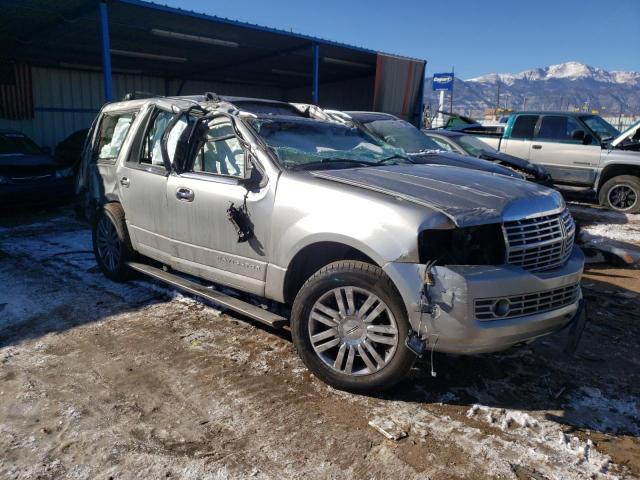 5LMFU275X8LJ09371 - 2008 LINCOLN NAVIGATOR 银色 照片 4