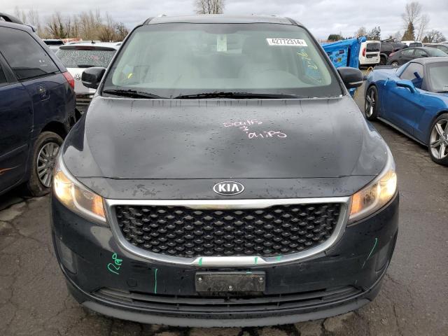 KNDMB5C12J6404512 - 2018 KIA SEDONA LX BLACK photo 5