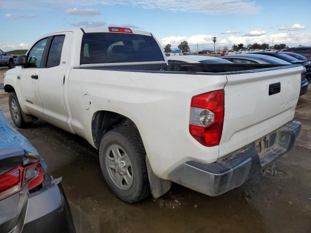 5TFRY5F17FX175696 - 2015 TOYOTA TUNDRA DOUBLE CAB SR/SR5 WHITE photo 2