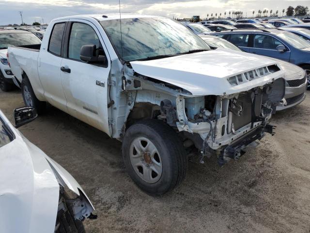 5TFRY5F17FX175696 - 2015 TOYOTA TUNDRA DOUBLE CAB SR/SR5 WHITE photo 4
