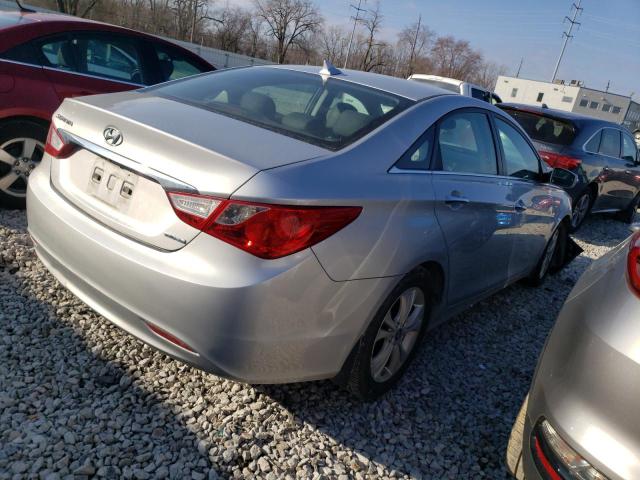 5NPEC4AC0BH076739 - 2011 HYUNDAI SONATA SE SILVER photo 3